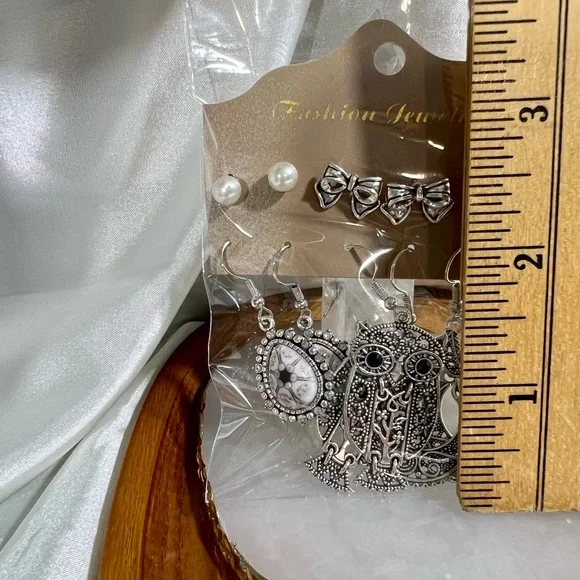 Southwestern Earrings Set - Picture 4 of 4